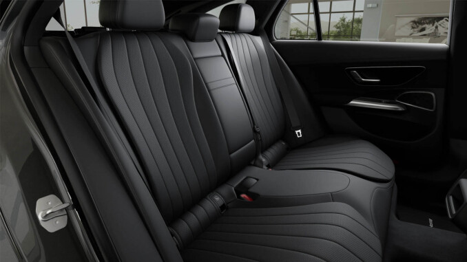 Mercedes-Benz E-Class E300de AMG Line Premium 5dr 9G-Tronic [Pan Roof] Estate - Image 5